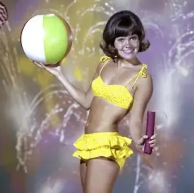 Live from the Refreshment Room