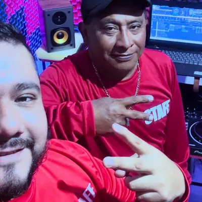 Cumbia (LAGUNES PRODUCCIONES)